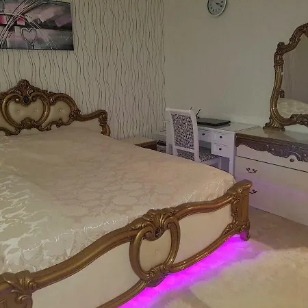 Luxus 3 Apartment, 2 Bader Homestay Hannover